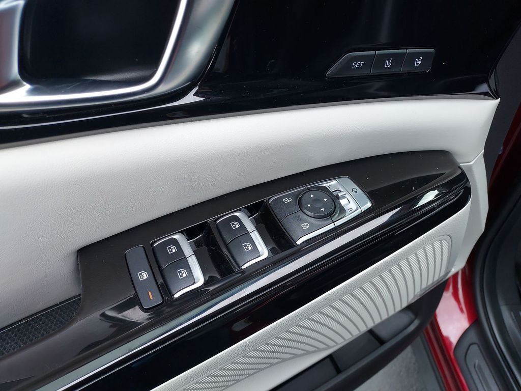 2024 Kia Carnival SX Prestige