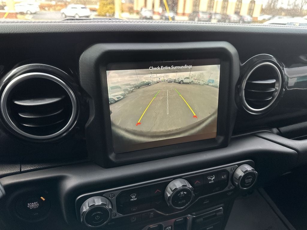 2021 Jeep Wrangler Unlimited Sahara Altitude