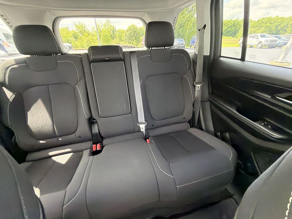 2023 Jeep Grand Cherokee Laredo X