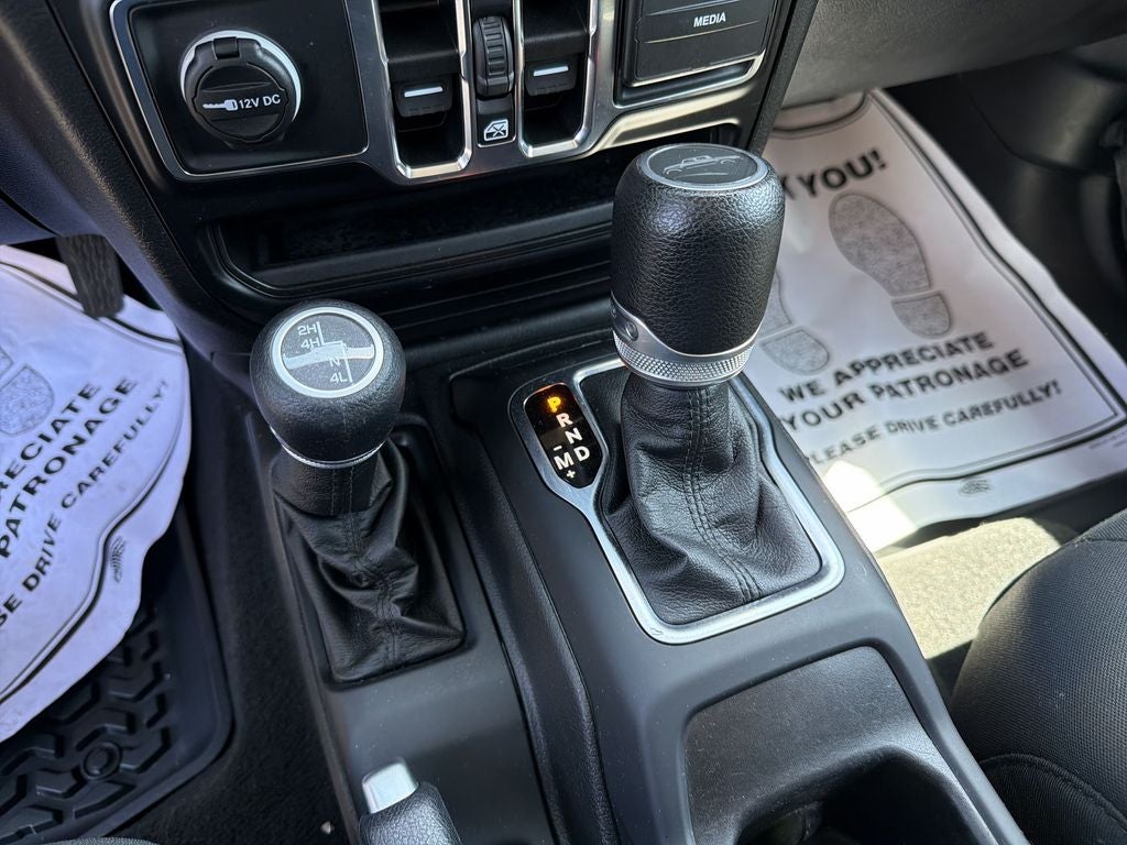 2021 Jeep Gladiator Willys