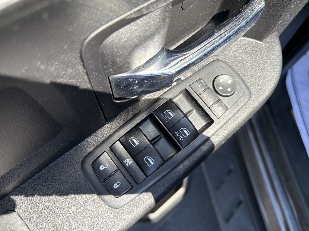 2020 RAM 1500 Classic SLT