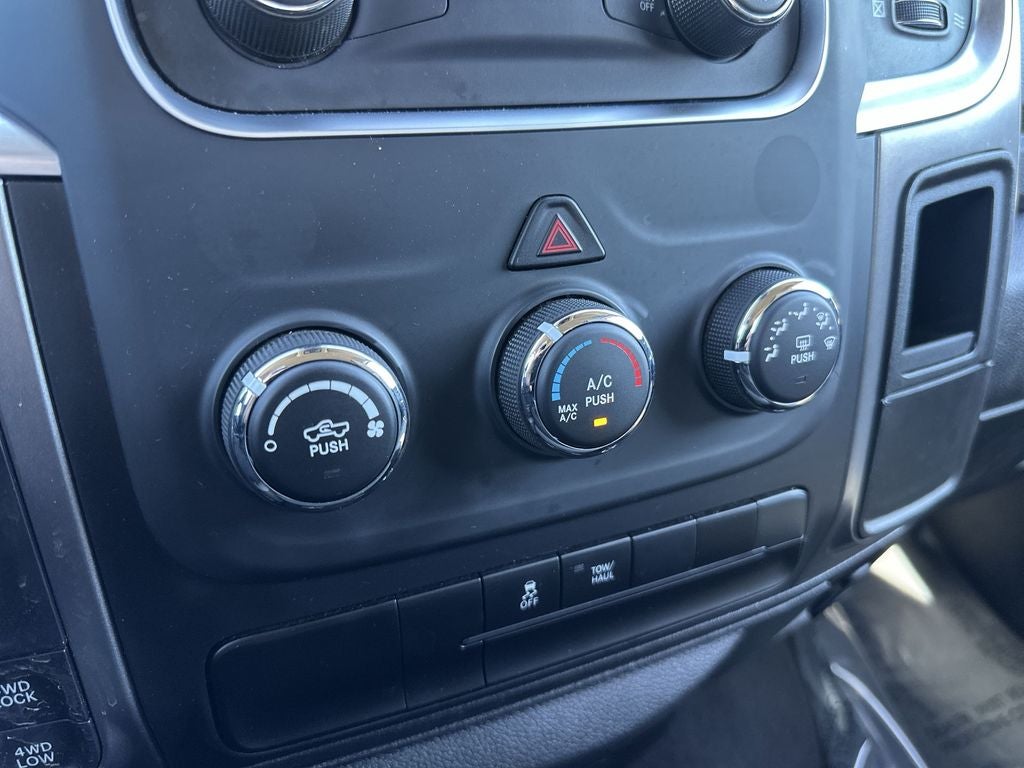 2024 RAM 1500 Classic SLT