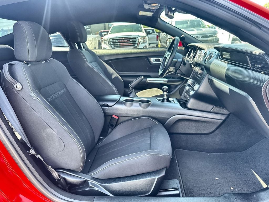 2022 Ford Mustang EcoBoost