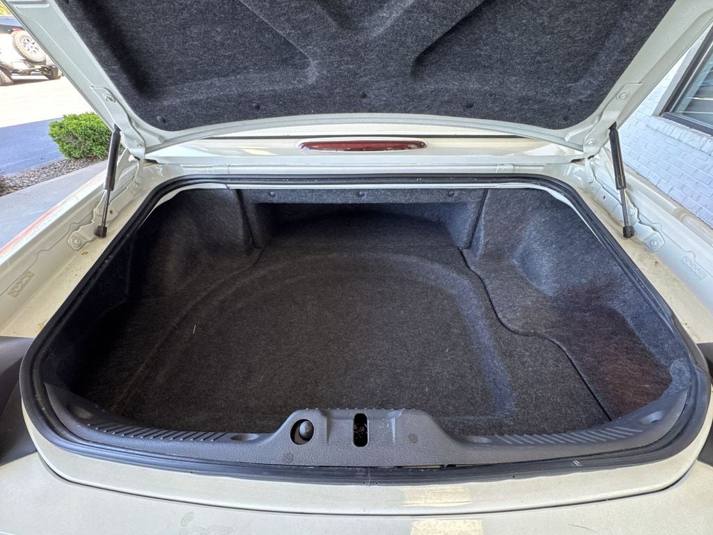 2002 Ford Thunderbird Base