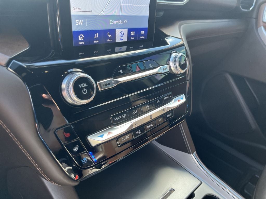 2021 Ford Explorer King Ranch