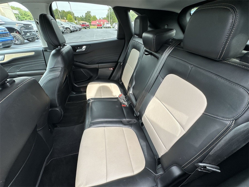 2021 Ford Escape Titanium