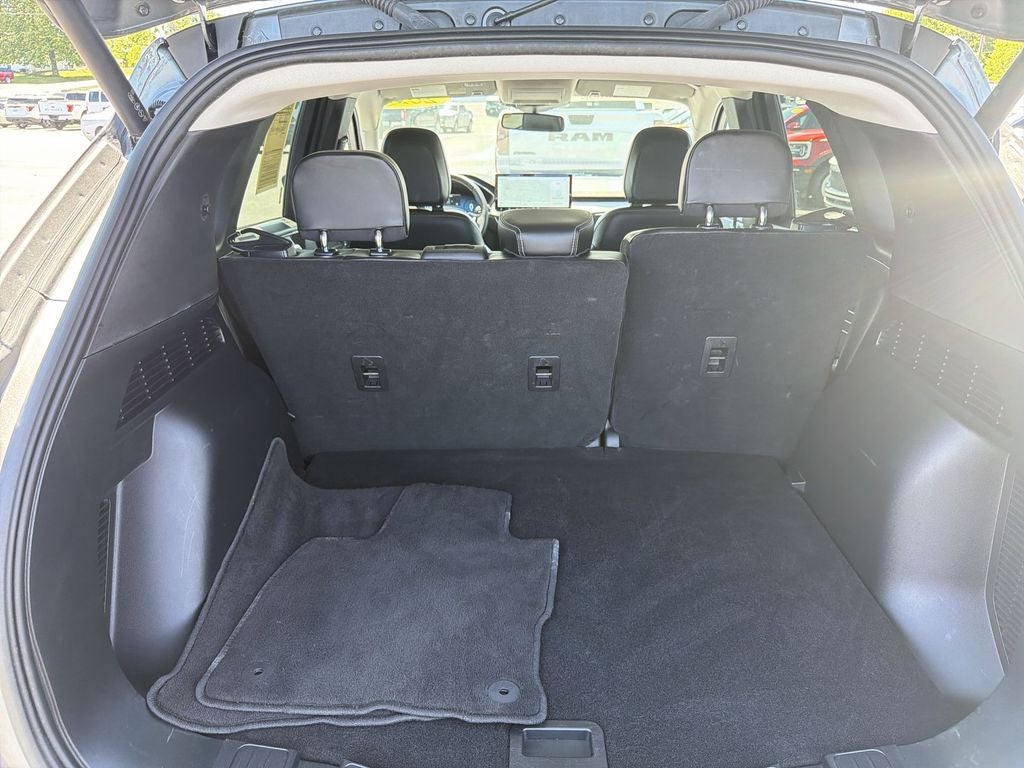 2025 Ford Escape Platinum