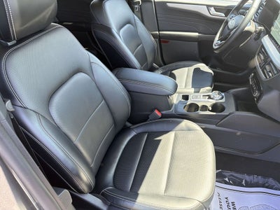 2025 Ford Escape Platinum