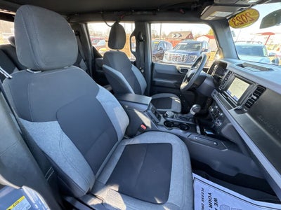 2023 Ford Bronco Base