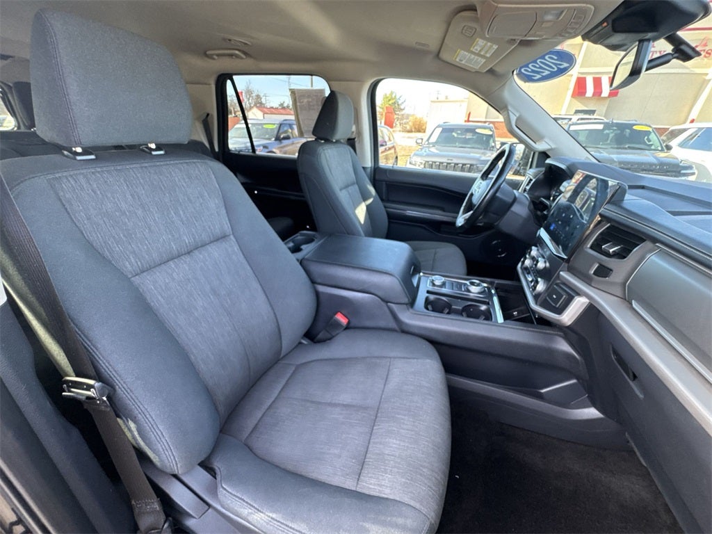 2022 Ford Expedition Max XLT