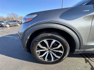 2022 Ford Explorer ST-Line