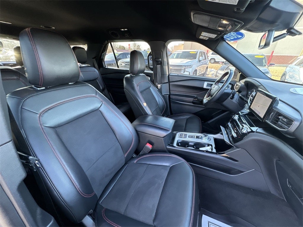 2022 Ford Explorer ST-Line