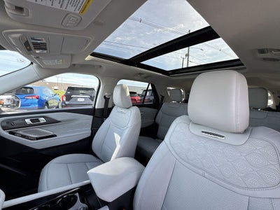 2025 Ford Explorer Platinum