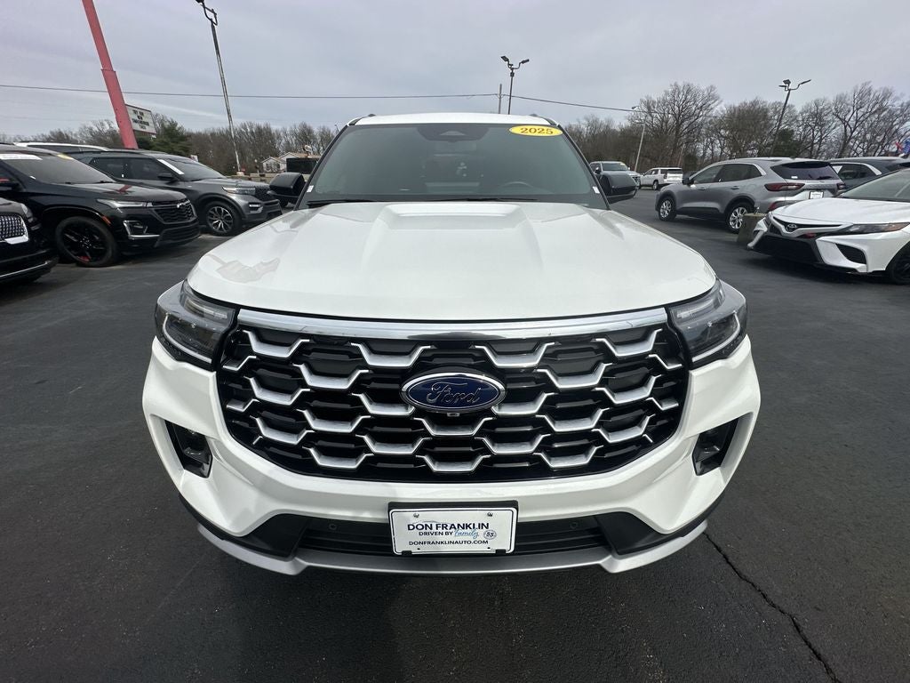 2025 Ford Explorer Platinum