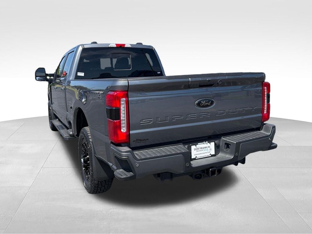 2024 Ford F-350SD Lariat