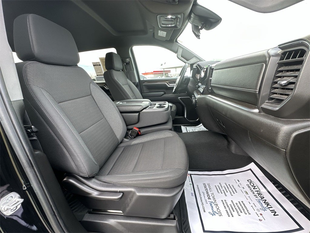 2025 Chevrolet Silverado 1500 LT LT1