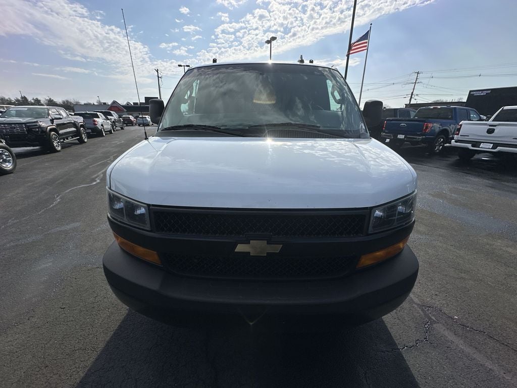 2022 Chevrolet Express 2500 Work Van Cargo
