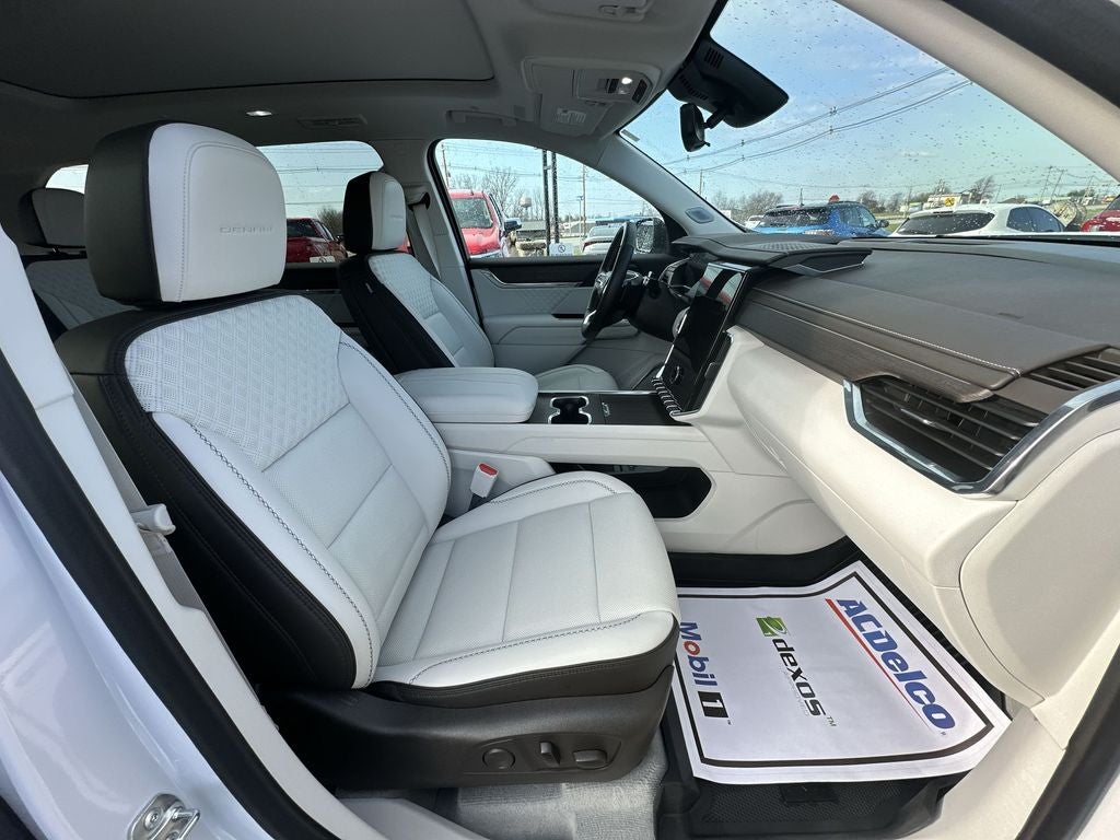 2025 GMC Acadia Denali