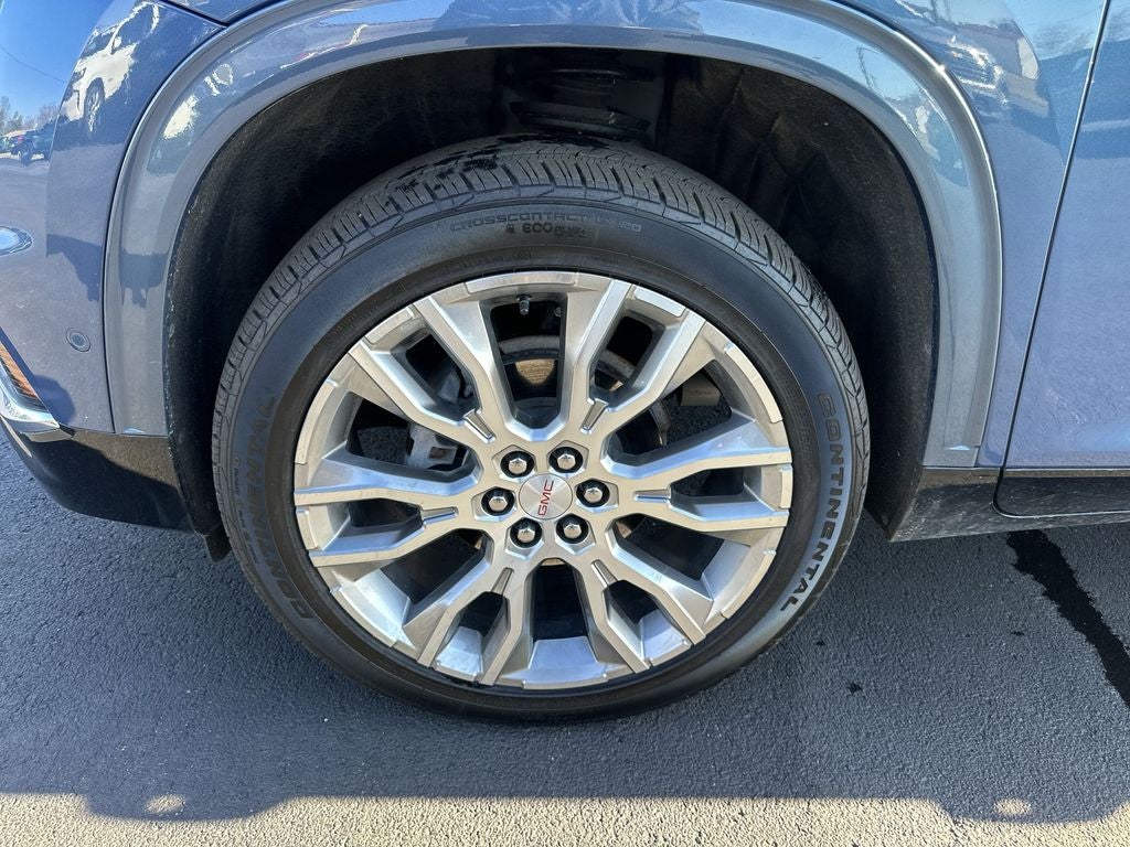 2024 GMC Acadia Denali