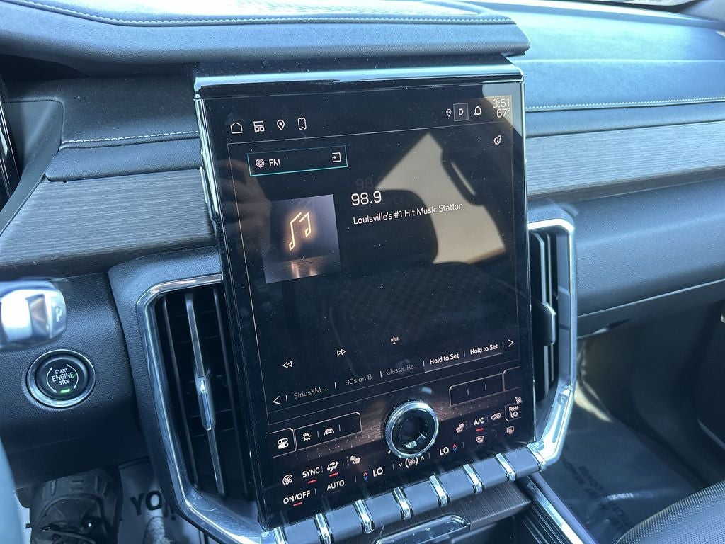 2024 GMC Acadia Denali