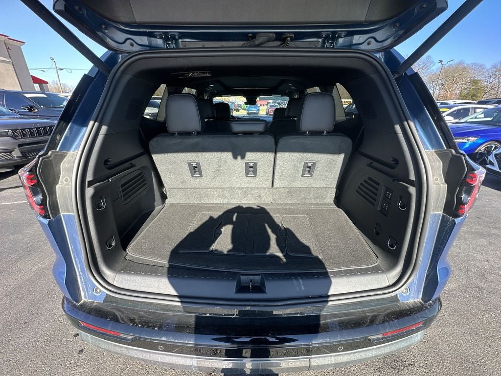 2024 GMC Acadia Denali