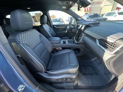 2024 GMC Acadia Denali