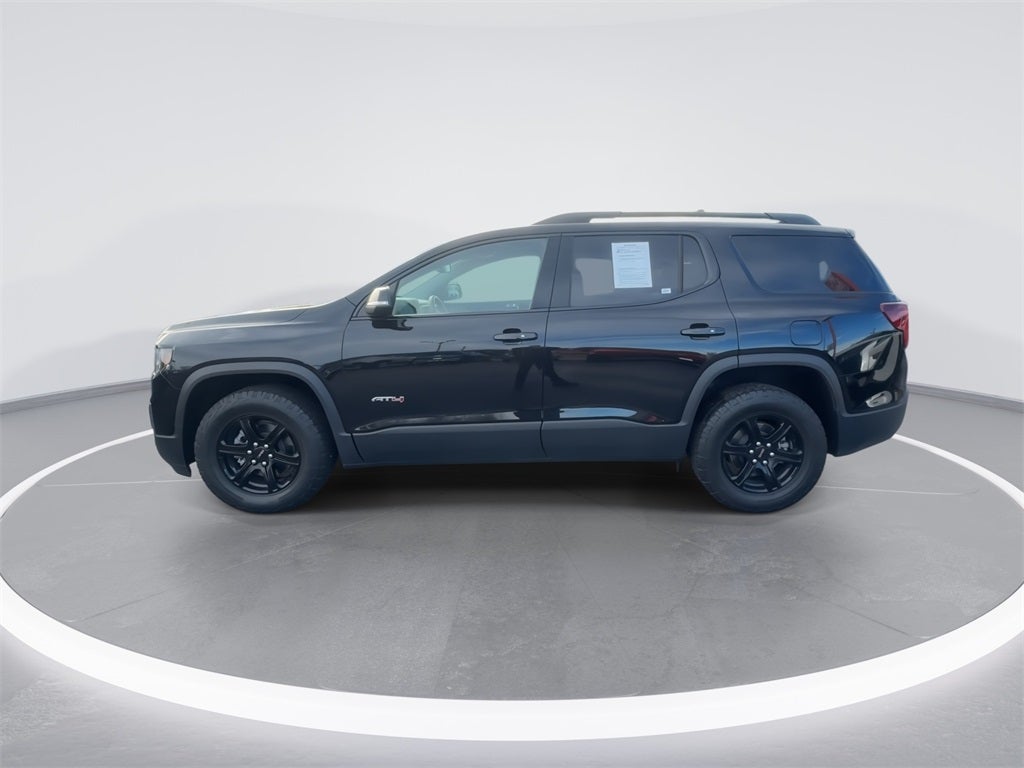 2022 GMC Acadia AT4