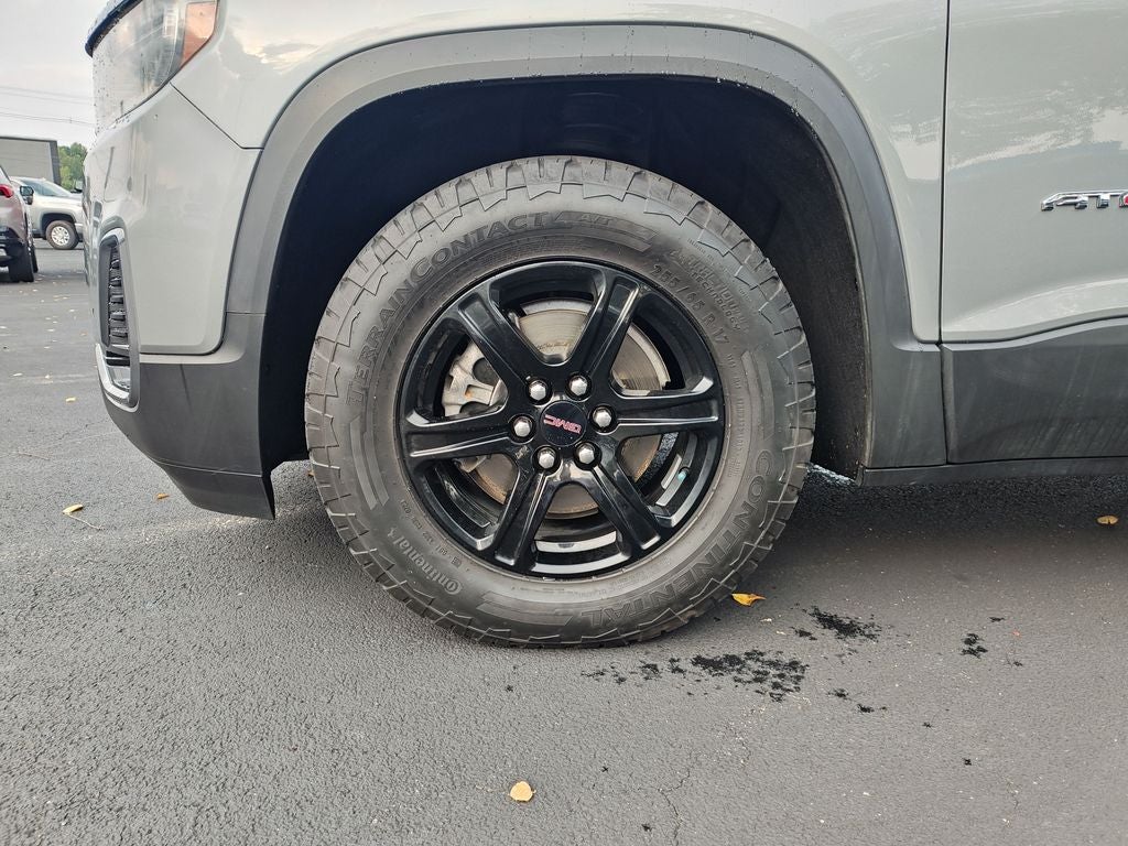 2023 GMC Acadia AT4