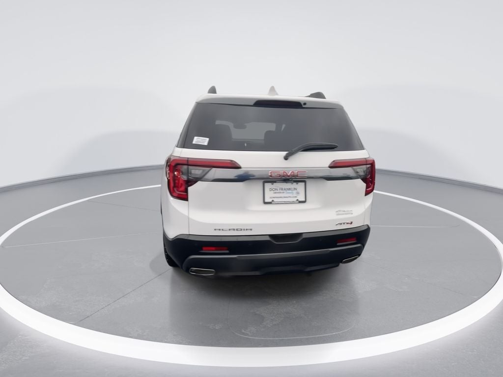 2023 GMC Acadia AT4