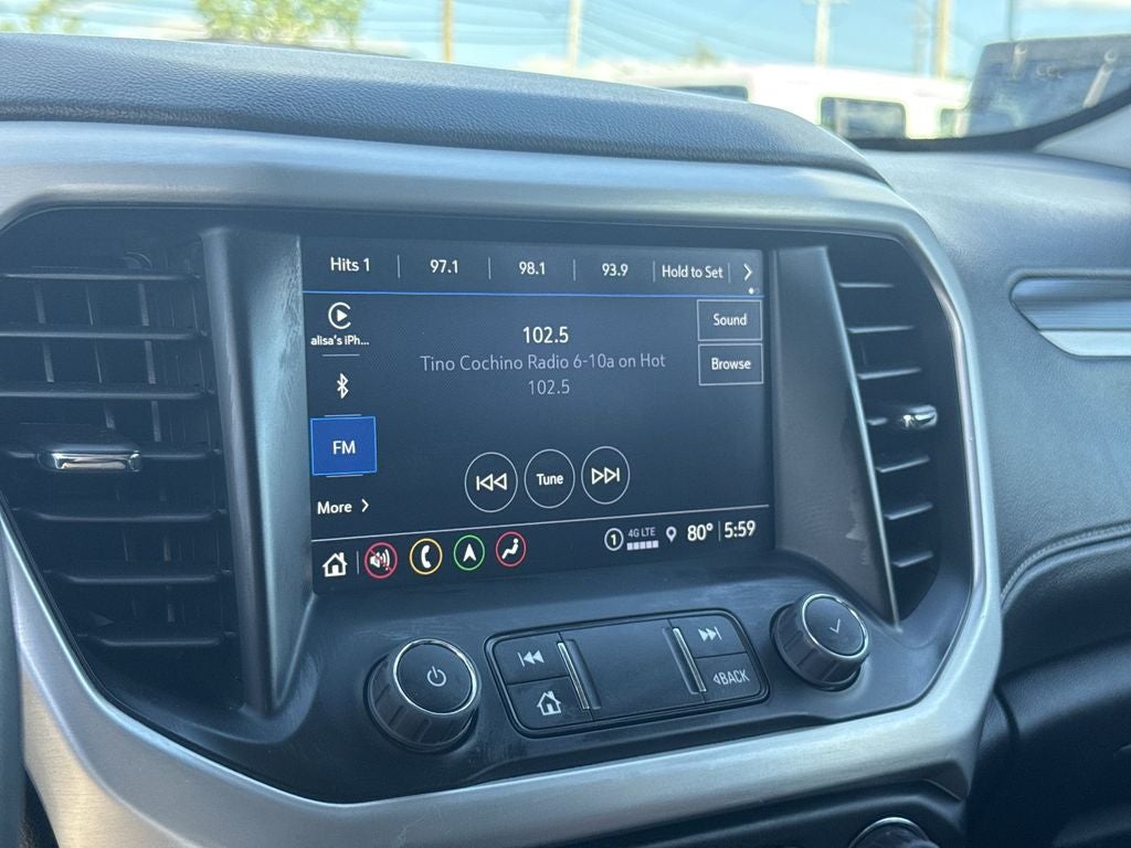 2023 GMC Acadia SLT