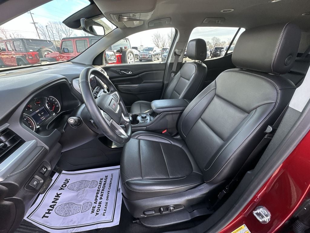 2023 GMC Acadia SLT