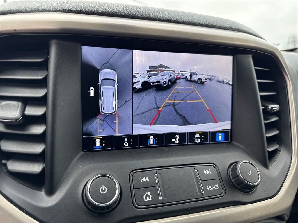 2022 GMC Acadia Denali