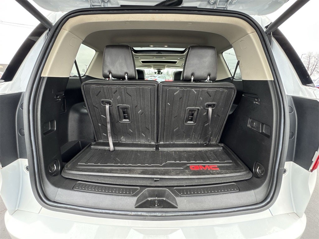 2022 GMC Acadia Denali