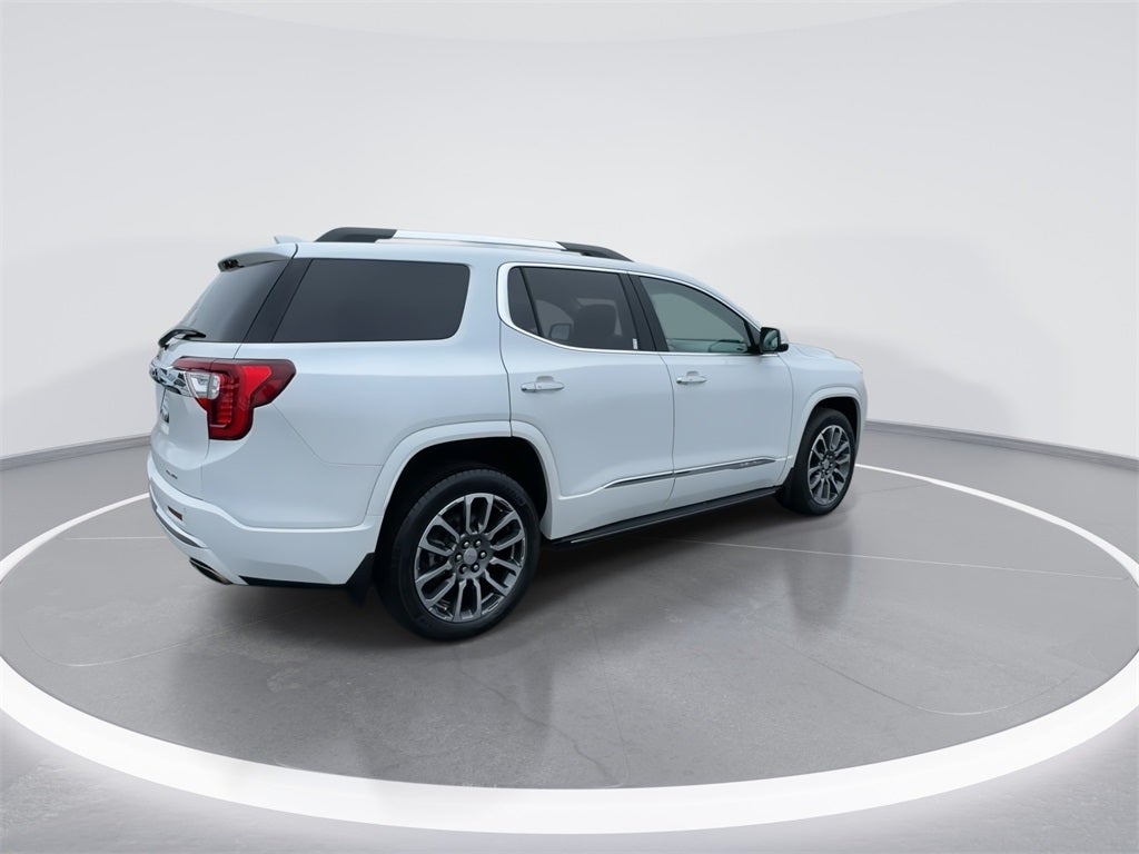 2022 GMC Acadia Denali
