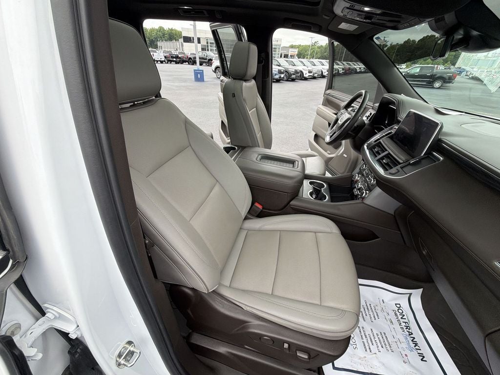 2023 GMC Yukon XL SLT