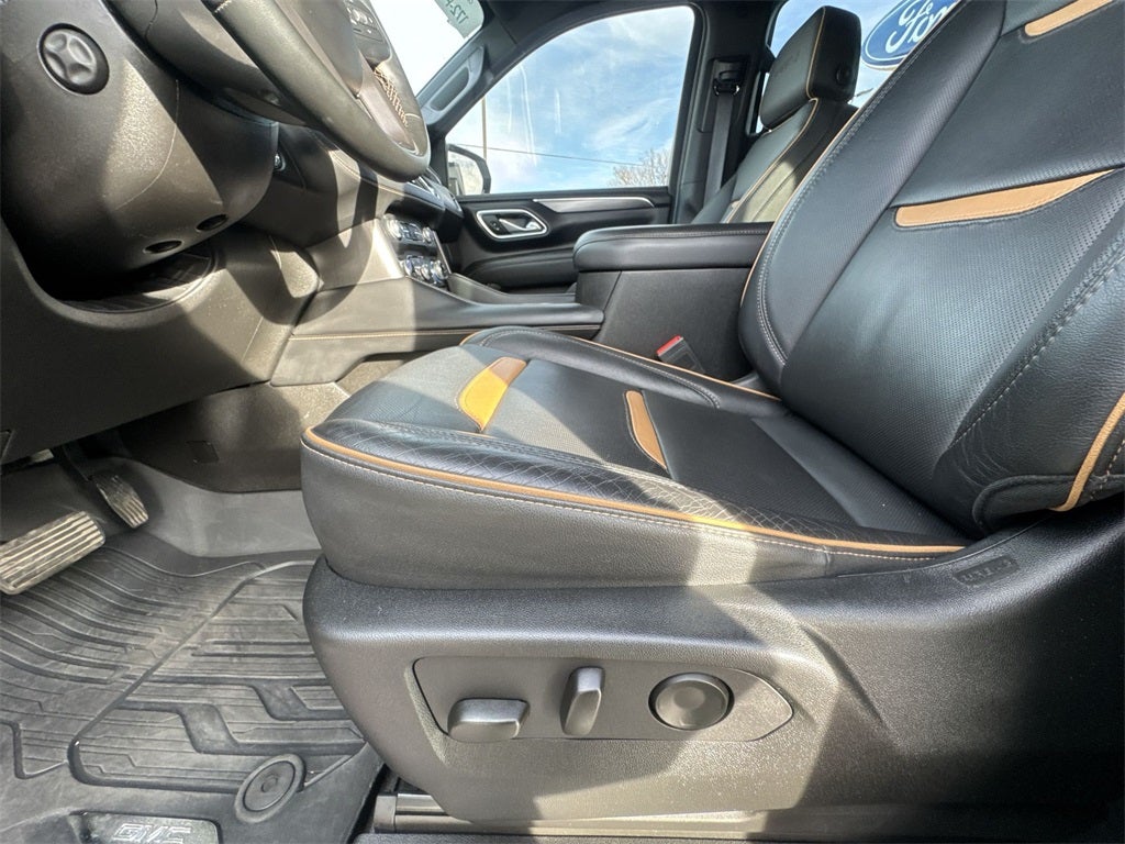 2023 GMC Yukon XL AT4