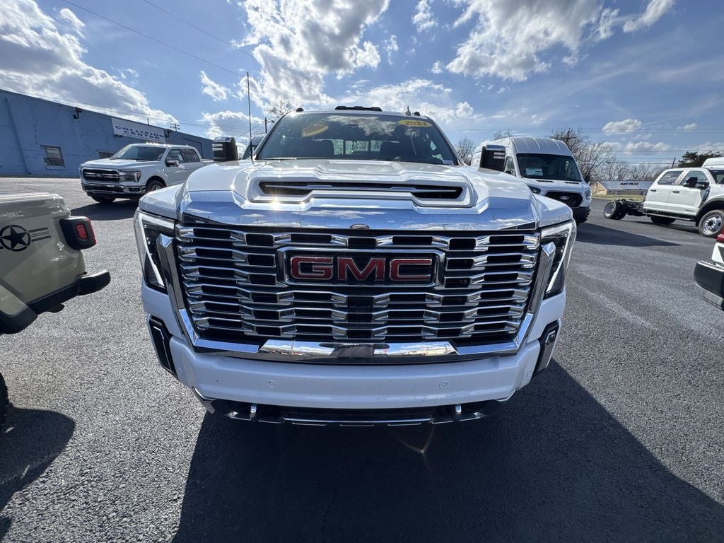 2024 GMC Sierra 2500HD Denali