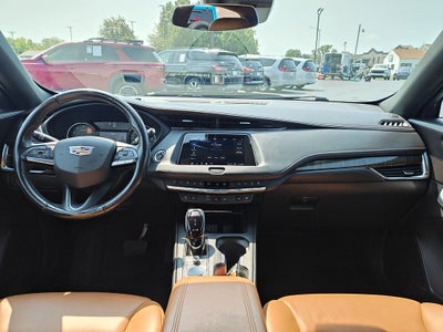 2023 Cadillac XT4 Premium Luxury