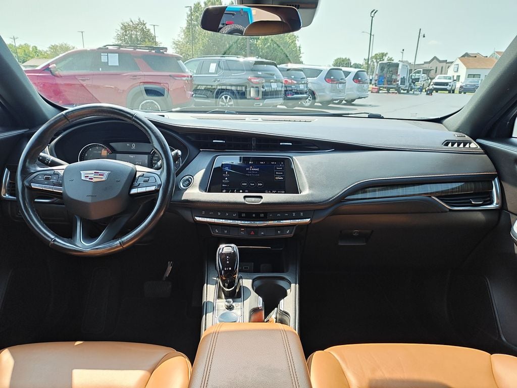 2023 Cadillac XT4 Premium Luxury