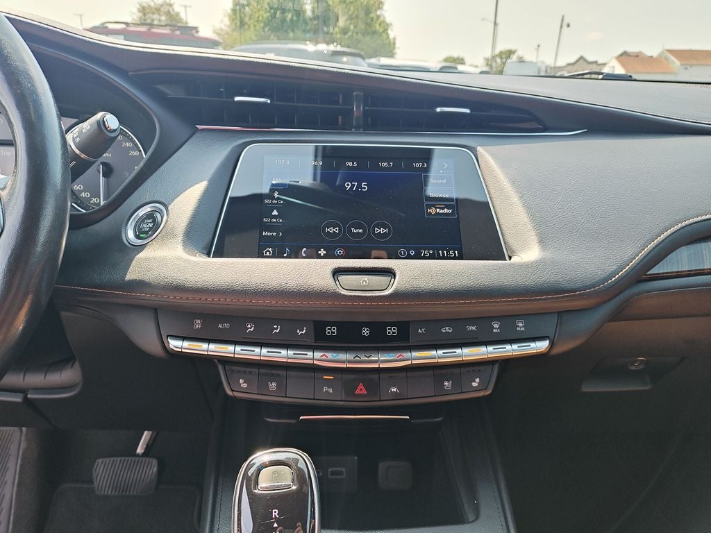 2023 Cadillac XT4 Premium Luxury