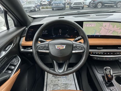 2024 Cadillac XT4 Premium Luxury