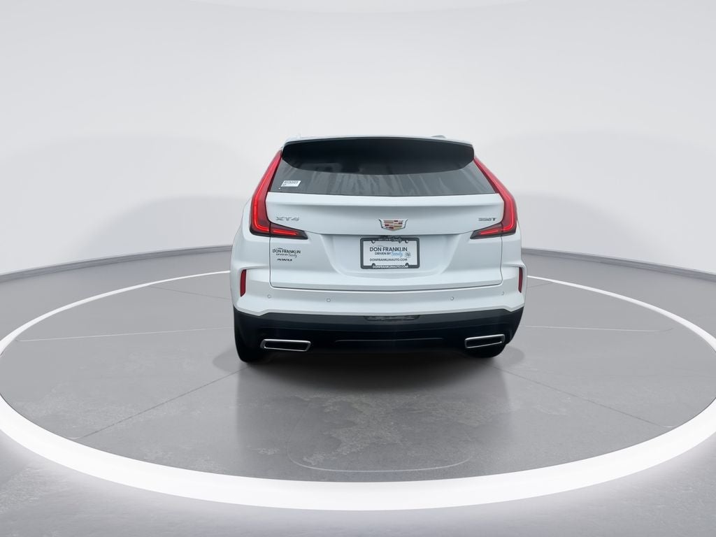2024 Cadillac XT4 Premium Luxury