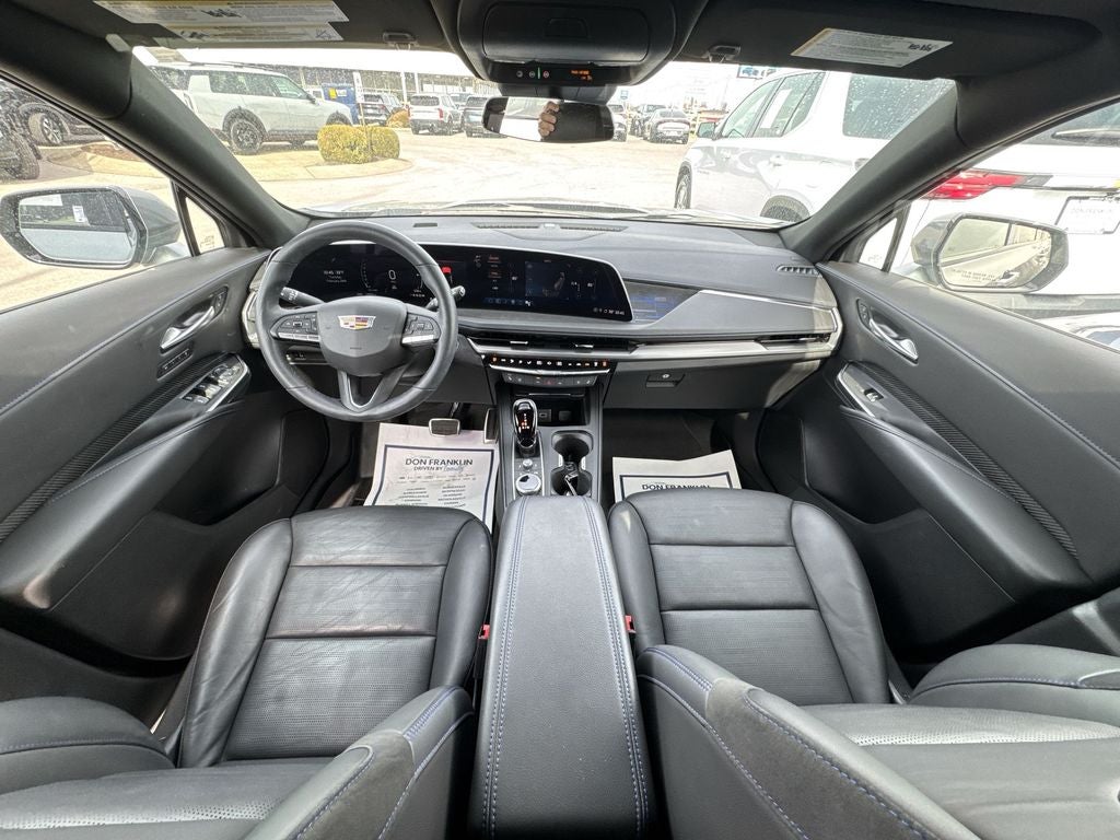 2024 Cadillac XT4 Sport