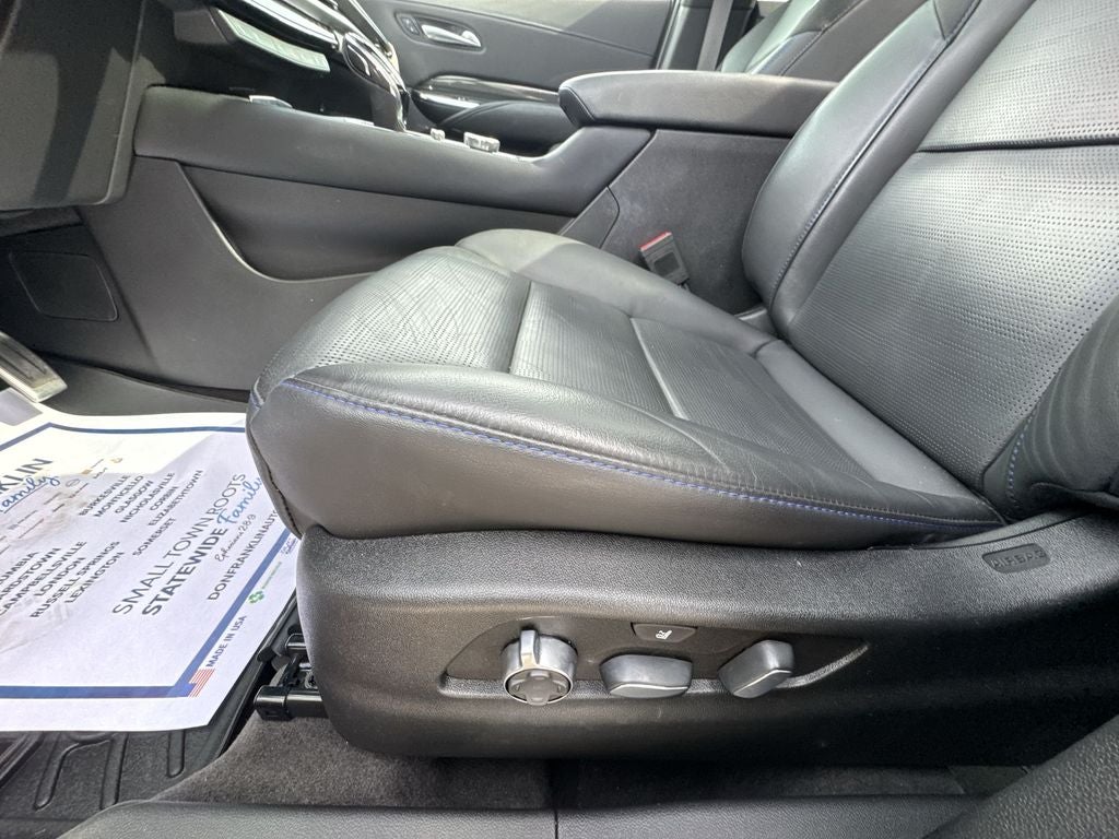 2024 Cadillac XT4 Sport