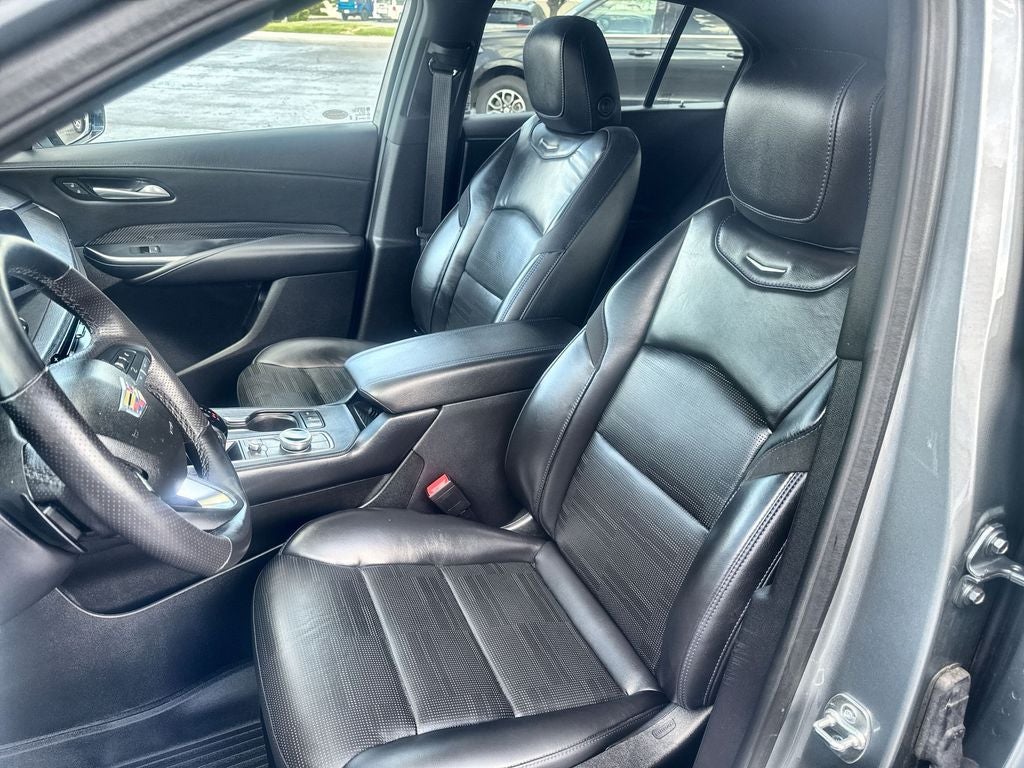 2025 Cadillac XT4 Sport