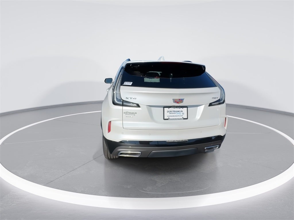 2024 Cadillac XT4 Sport