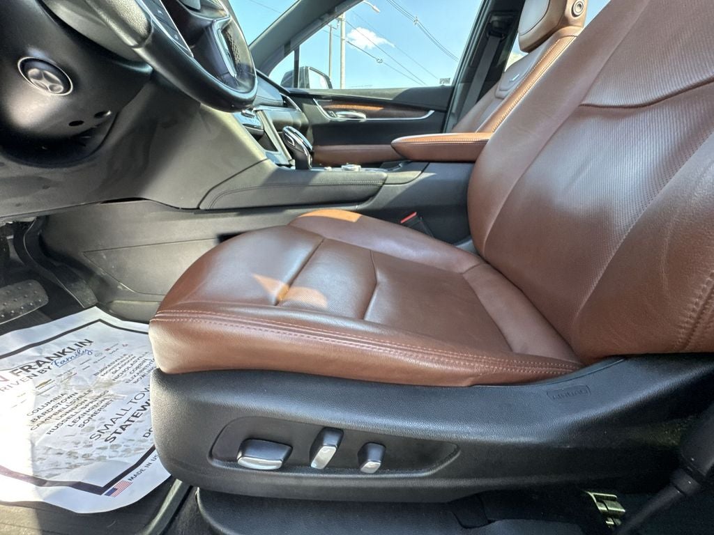 2021 Cadillac XT5 Premium Luxury