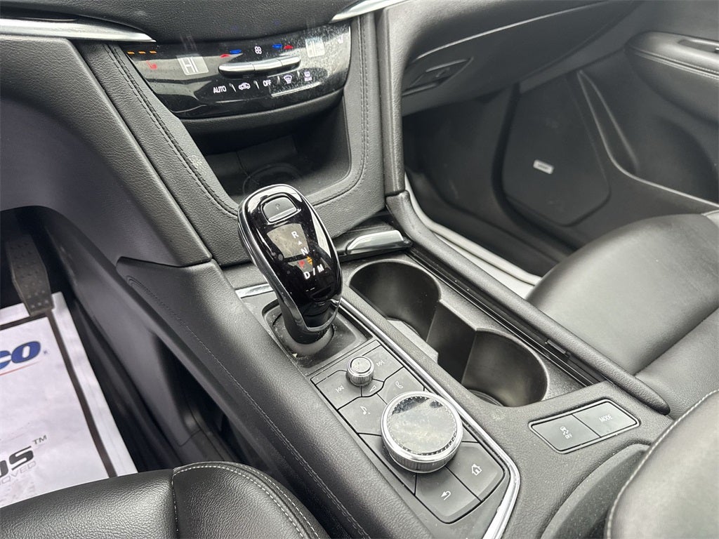 2024 Cadillac XT6 Luxury