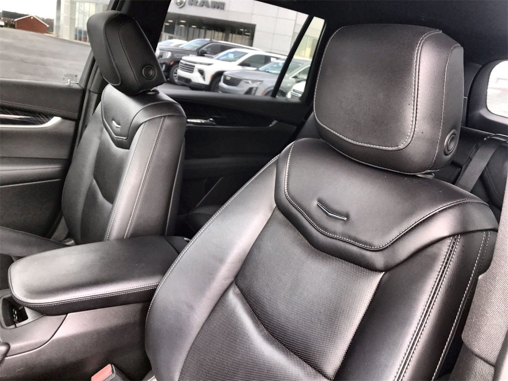 2023 Cadillac XT6 Premium Luxury