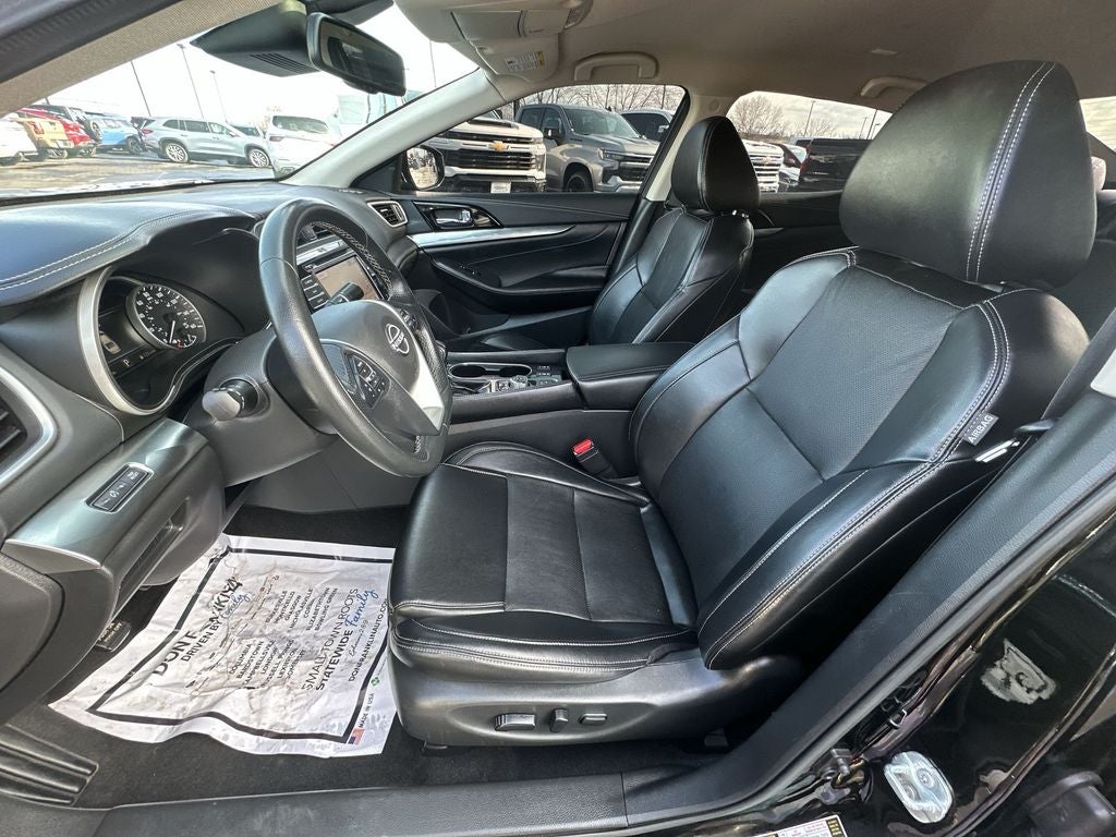 2023 Nissan Maxima SV